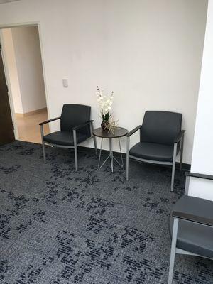 Carpet is: Mohawk Group MellowD tile in Blue Bliss