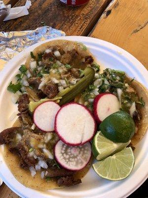 Tacos de Carne asada, pastor y chorizo