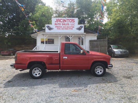 Nice truck@ Jacintos auto sales llc