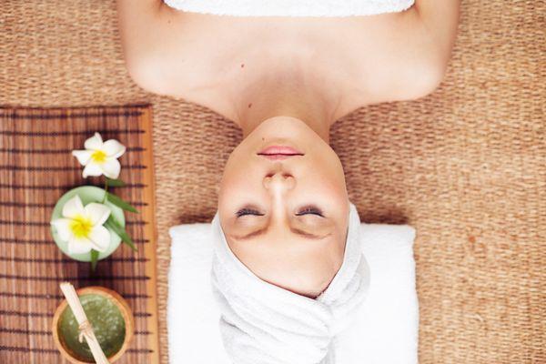 Relaxing massage & facials