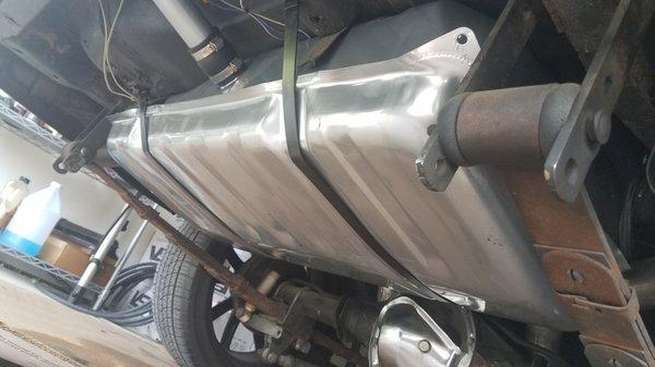 Kountry Boyzs gas tank install...