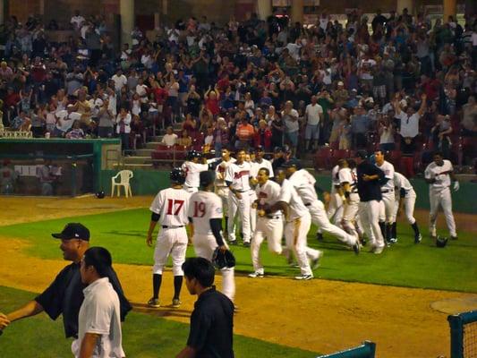 Mavs celebrate!