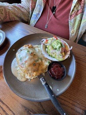 Chicken with Gravy and Mashed potatoes