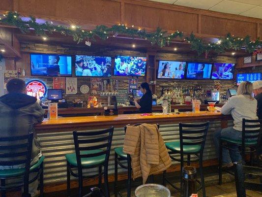 Bar and some tvs