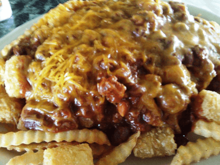 Chili cheese tots