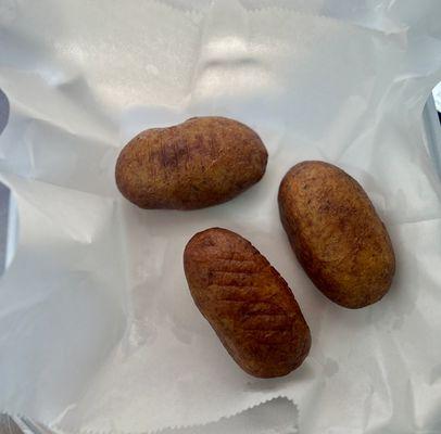 Fried plantain coated with sugar