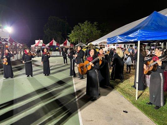 Performing while the stage was being dried due to unexpected rain.