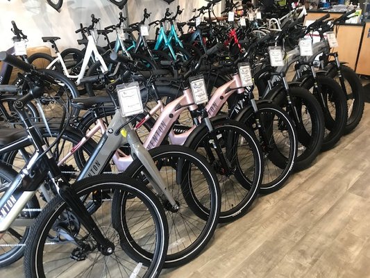 We carry the complete line of Aventon eBikes!