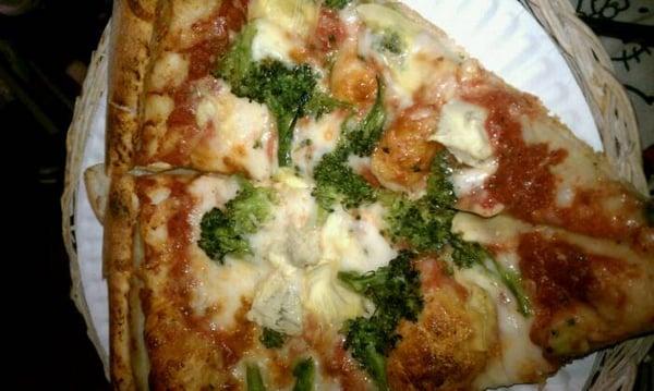 Broccoli & artichoke pizza