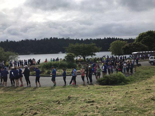 A long pre-run bathroom line