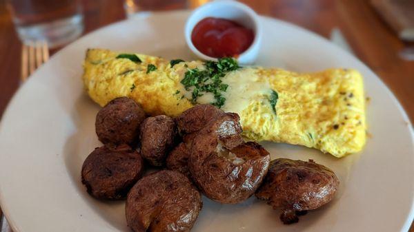 The French omelette and potatoes