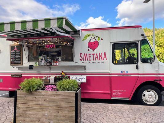 Smetana CT Food Truck