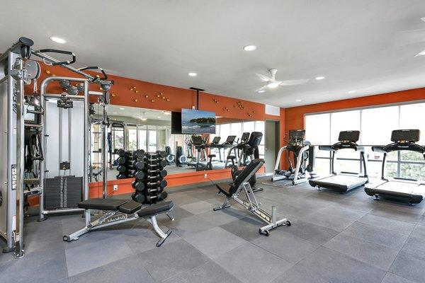 Stay fit at our state-of-the-art fitness center at Outlook DTC.