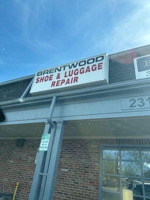 Brentwood Shoe & Luggage Repair