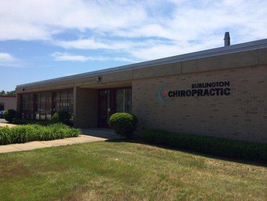 Burlington Chiropractic seen as approaching from Middlesex Turnpike Extension