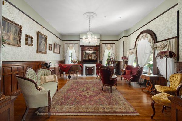 Elegant sitting room