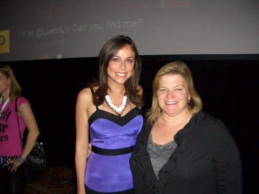 Diana Mercer and Shira Lazar at Blog World 2010.