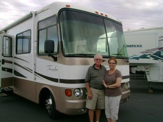 Thomas & Diane found this 2003 Holiday Rambler Traveler Class A motorhome!