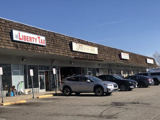 Don't let the strip mall exterior fool you! Once inside it's actually really cute and nicely designed!!