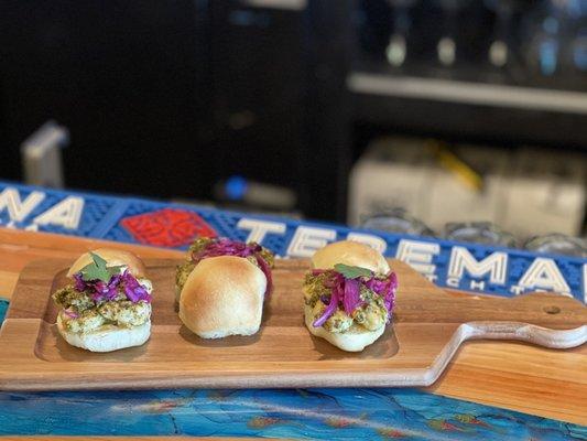 Seafood fusion sliders