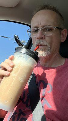 1 45 ounce well blended mocha with quad shot.... yummmy. Stayed true to my word, yes baby I am only going to have 1 mocha for the day!