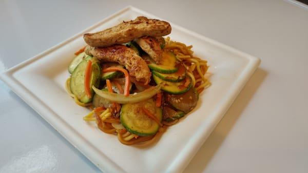 Chik'n Strips with Veggies over Yakisoba