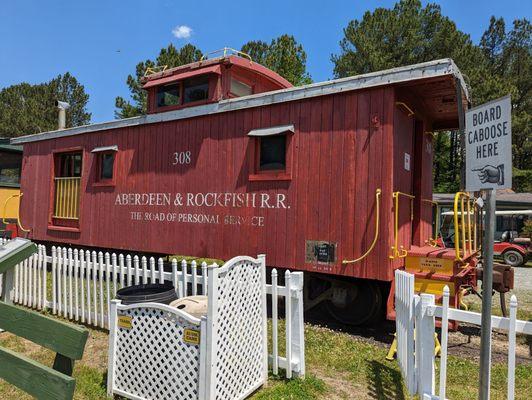 Caboose car