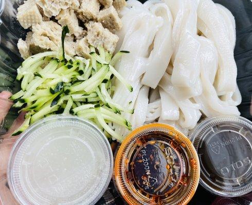 Xi'An Flour Cold Noodle with cucumber, wheat gluten & 3 sauces- garlic, vinegar & chili oil