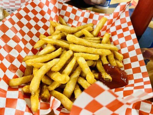 Fries - perfect crispy and nice seasoning