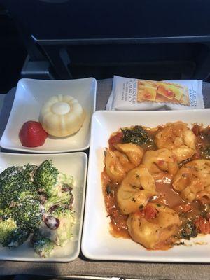 Cheese tortellini, broccoli salad, rustic flat bread wafers, and sponge cake. B Class Lunch Option.