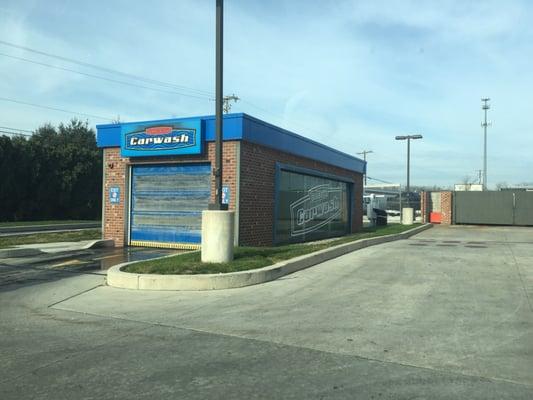 Sheetz car washes are moderately priced and if you're feeling lazy, it's an easy way to clean off the pollen!