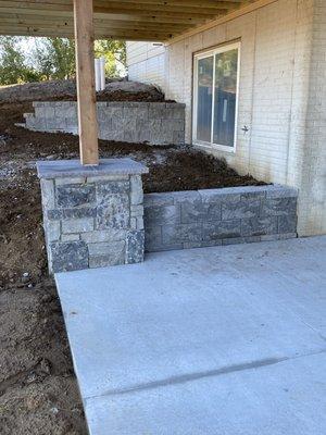 Retaining wall