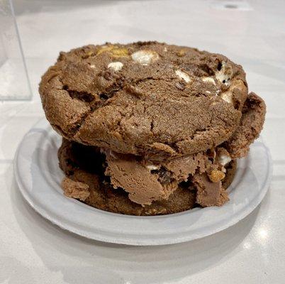 S'mores cookies with rocky road ice cream between