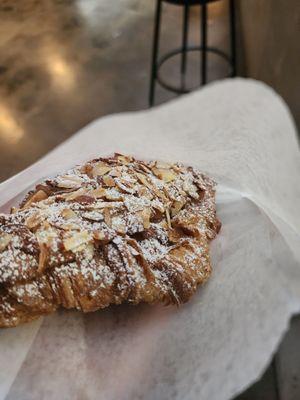 Almond crossiant to go