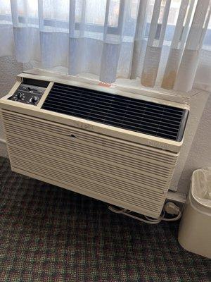 1991 Air conditioner.