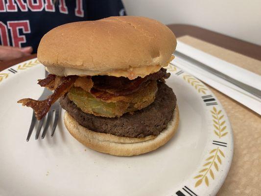 Whistle Stop Burger (fried green tomato, bacon, and pimento cheese).