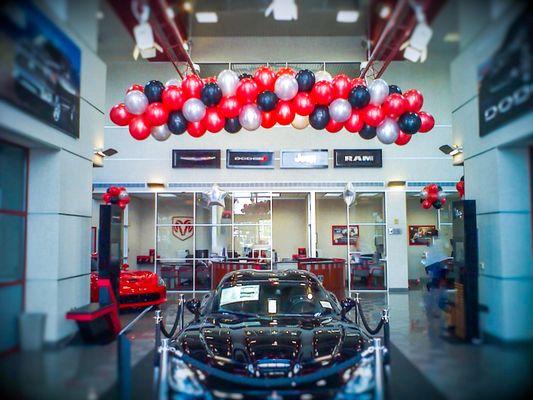 Balloon Garland for car dealership showroom