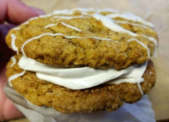 Oatmeal Creme Pie, So Good!!