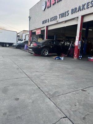 Mustang getting brakes and wheel hubs replaced.