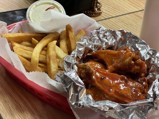 6 Piece Wings combo with fries Wing flavor Honey Hot