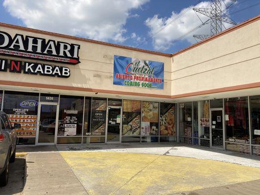 Nablus Bakery left. Looks like a Mexican restaurant & bakery will open here. (Thanks to Maria S for correcting me on the origin)