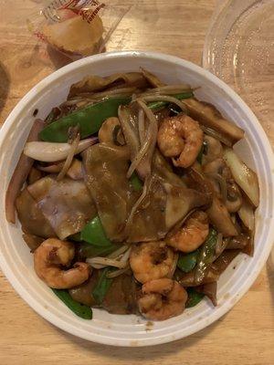 Shrimp Chow Fun, very tasty