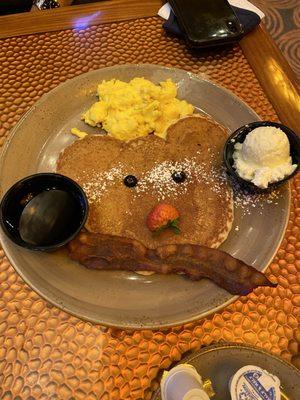 Keiki breakfast: 1 egg, 1 pancake, 1 meat