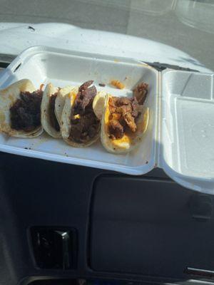 Los tacos al pastor totalmente frío y la carne deshidratada.pastor???!!!!