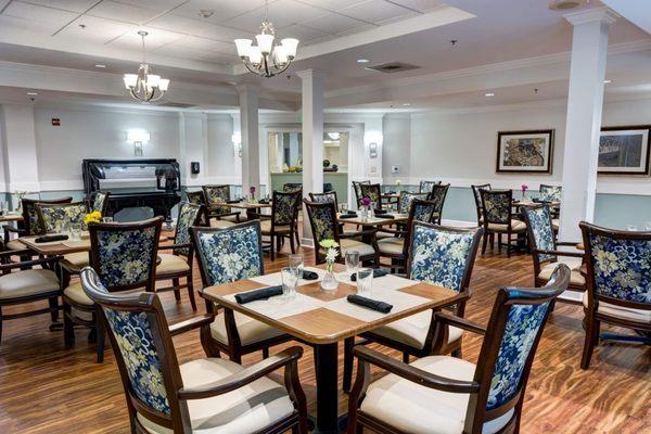 Historic Roswell Place | Assisted Living & Memory Care | Roswell, GA | Dining