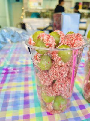 Strawberry shortcake taffy grapes