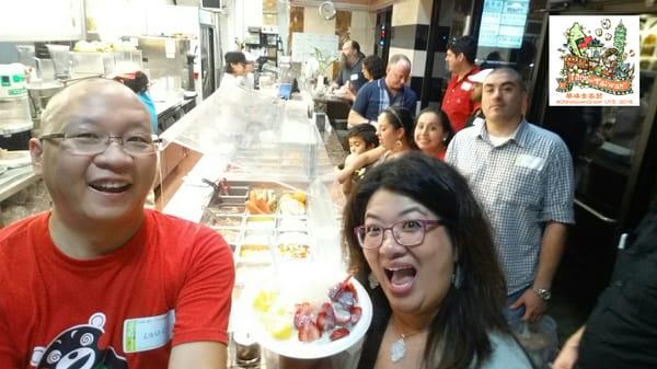 Our 3rd stop was at Star Snow Ice. #ChinatownCrawl UYE crowd, 19 of us filled up the place.