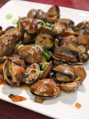 Sautéed Clams in Black Bean Sauce