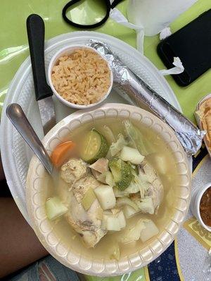 Caldo de pollo