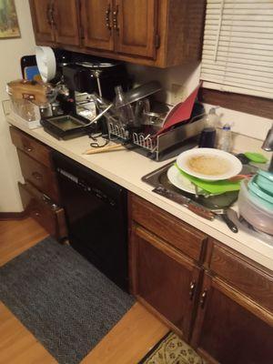 Before picture of a kitchen we deep cleaned.